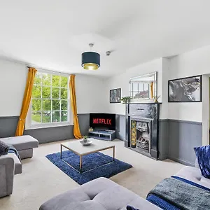 Harbourside Heaven In Apartment Bristol
