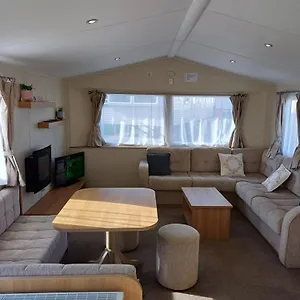 Caravan Holiday @ Marton Mere, Apartment Blackpool